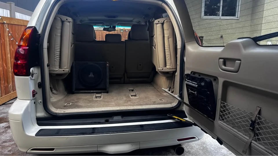 2004 Lexus GX 1st Gen - Image 12 of 12