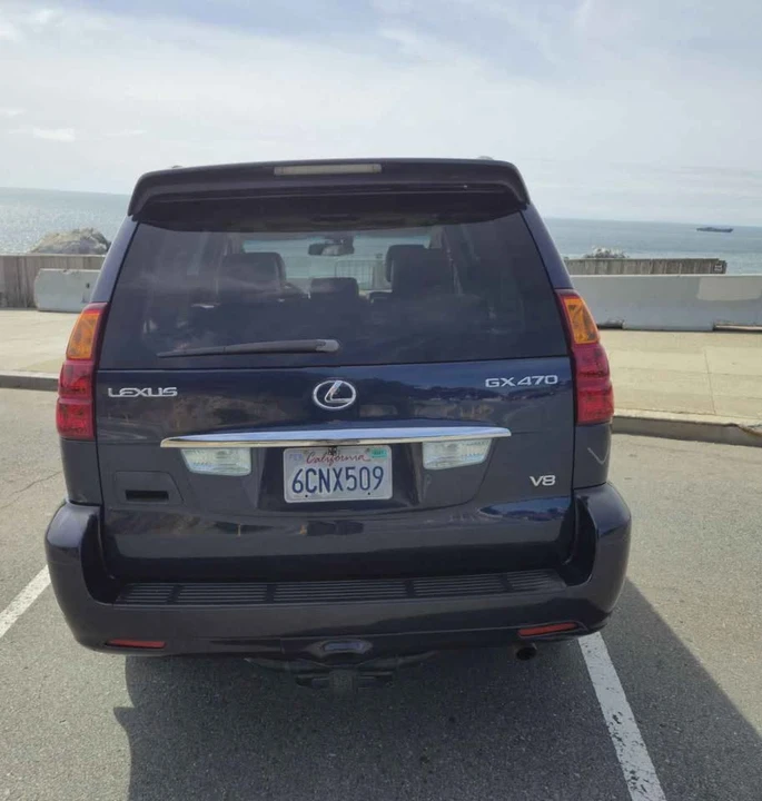 2004 Lexus GX 1st Gen - Image 5 of 11