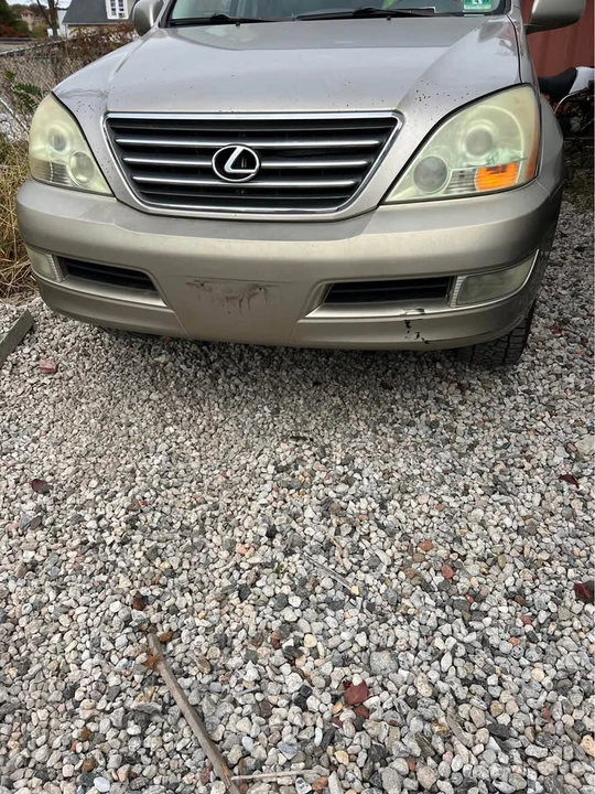2004 Lexus GX 1st Gen - Image 4 of 9