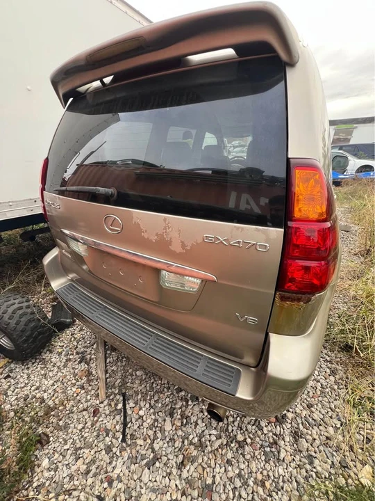 2004 Lexus GX 1st Gen - Image 5 of 9