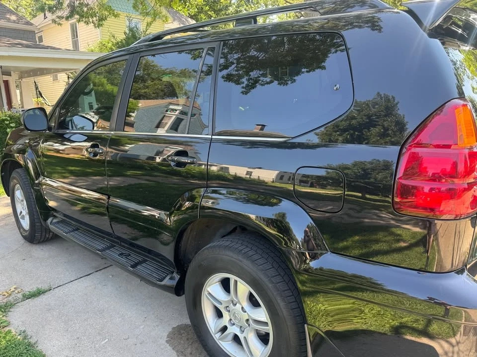 2004 Lexus GX 1st Gen - Image 6 of 12