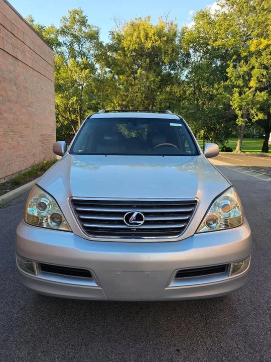 2004 Lexus GX 1st Gen - Image 3 of 18