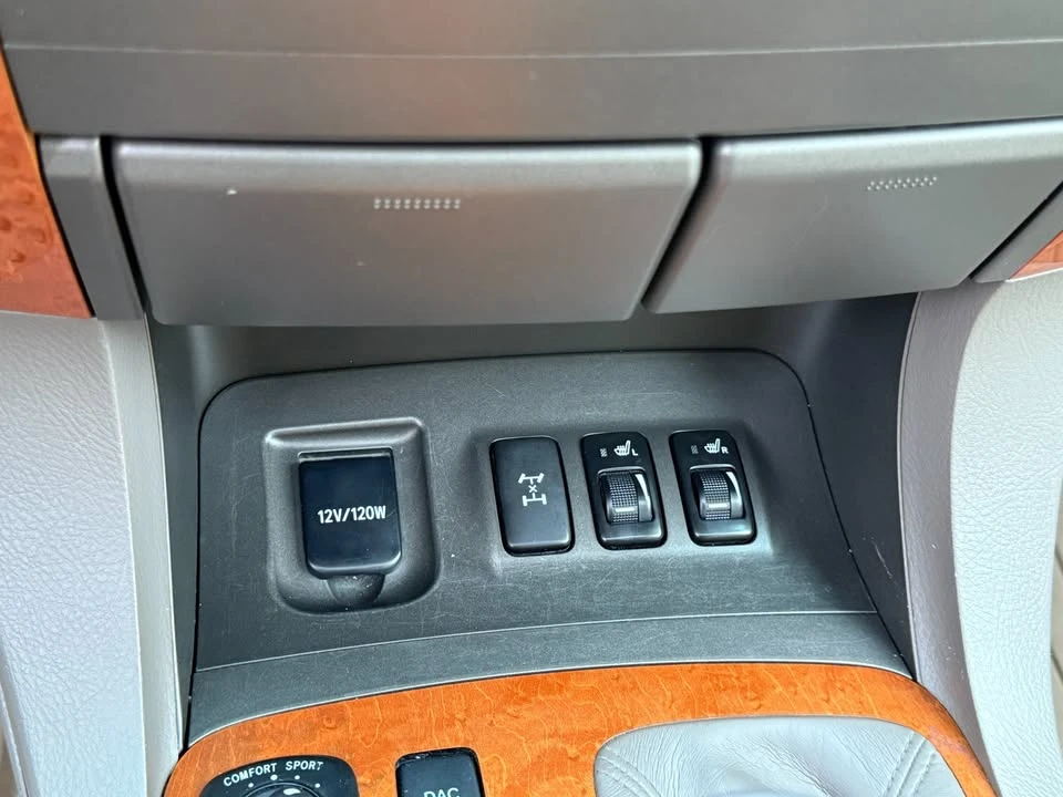 2004 Lexus GX 1st Gen - Image 15 of 19