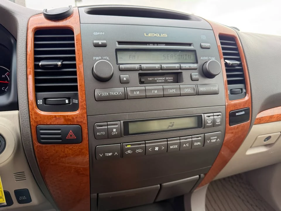2004 Lexus GX 1st Gen - Image 14 of 19