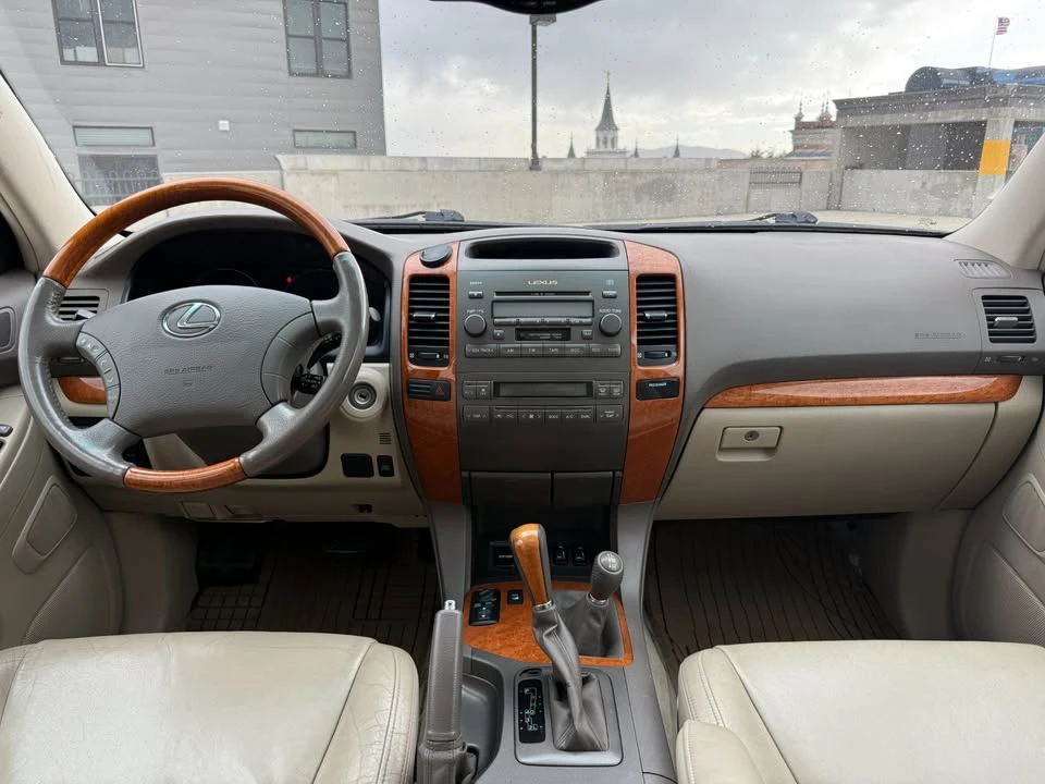 2004 Lexus GX 1st Gen - Image 10 of 19