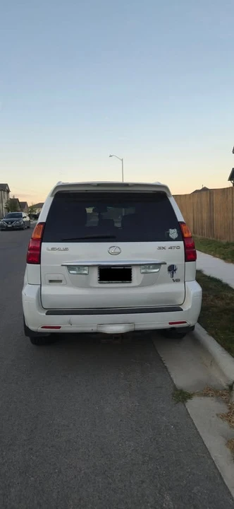 2004 Lexus GX 1st Gen - Image 2 of 12
