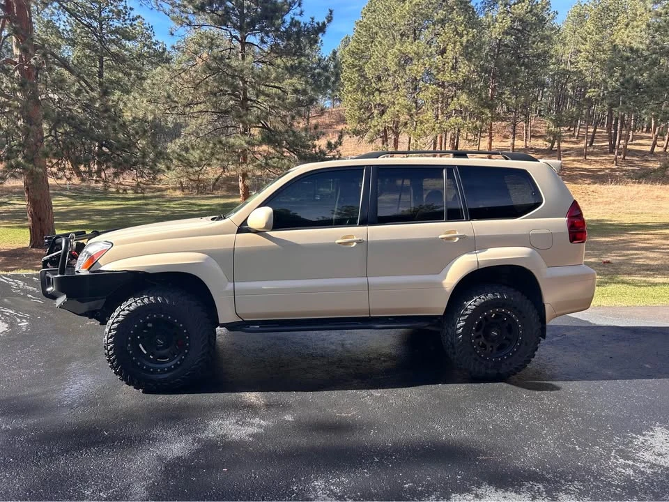2004 Lexus GX 1st Gen - Image 4 of 10