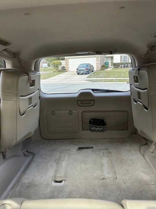 2004 Lexus GX 1st Gen - Image 8 of 10