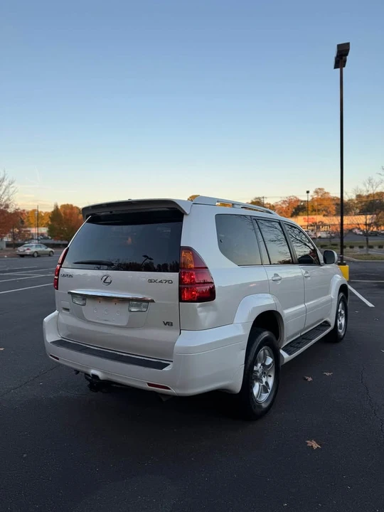 2004 Lexus GX 1st Gen - Image 3 of 10