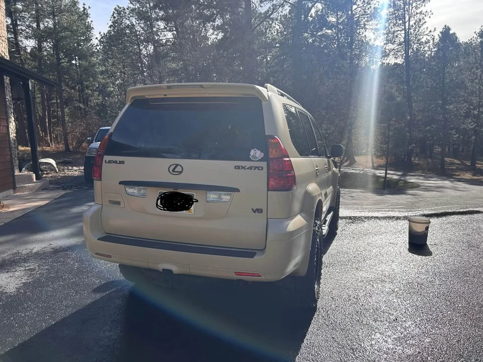 2004 Lexus GX 1st Gen - Image 3 of 10
