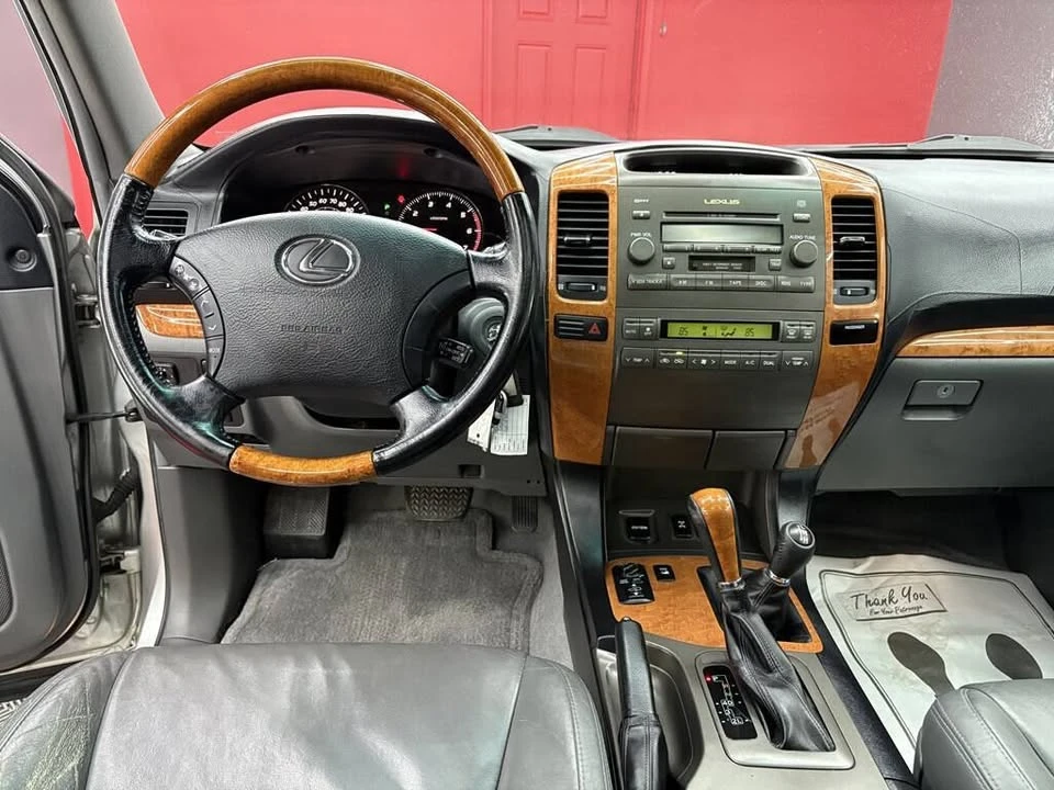 2004 Lexus GX 1st Gen - Image 13 of 19