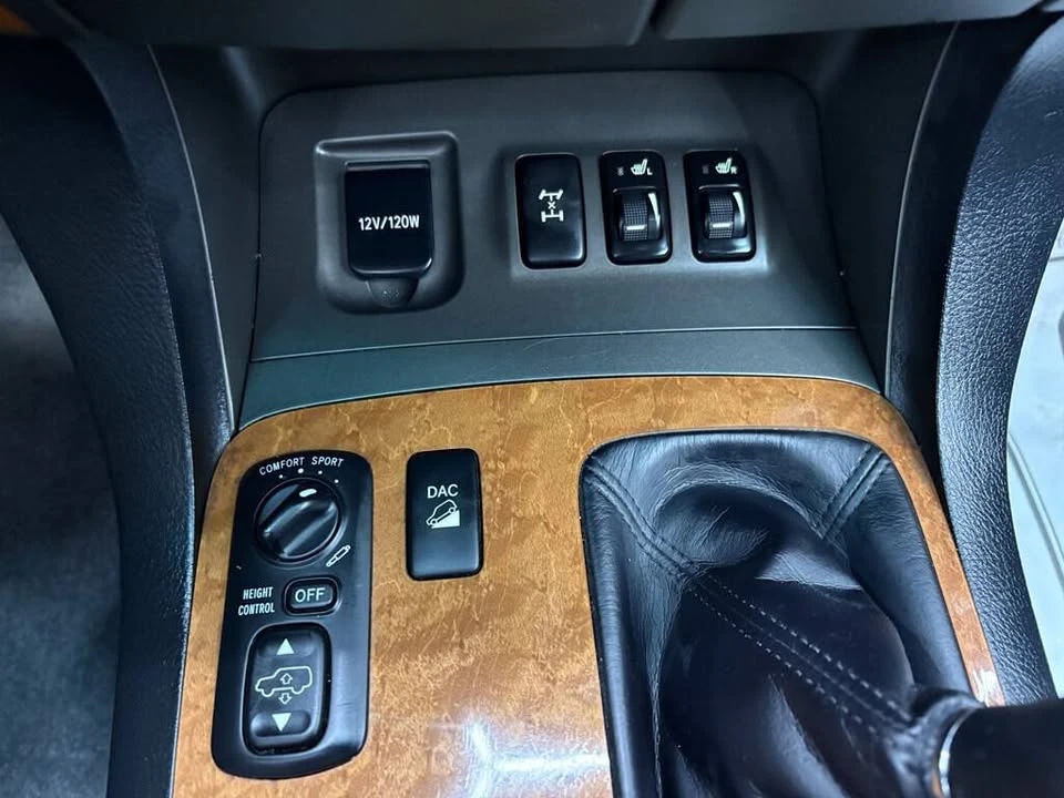 2004 Lexus GX 1st Gen - Image 18 of 19