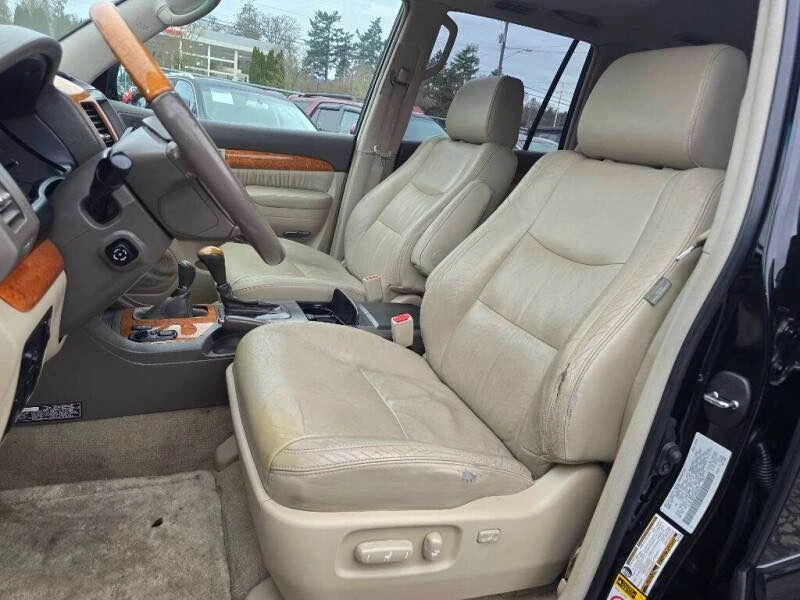 2004 Lexus GX 1st Gen - Image 7 of 11