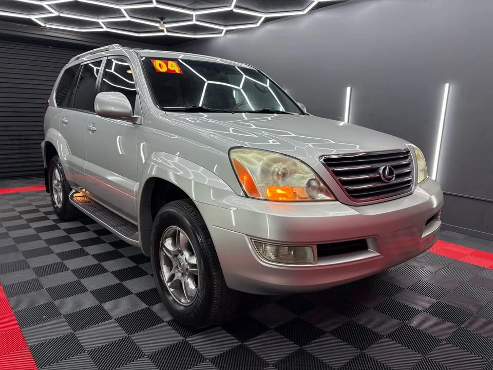 2004 Lexus GX 1st Gen - Image 3 of 20