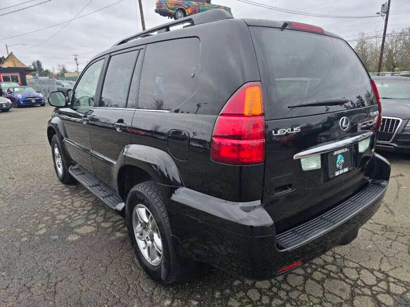 2004 Lexus GX 1st Gen - Image 2 of 11