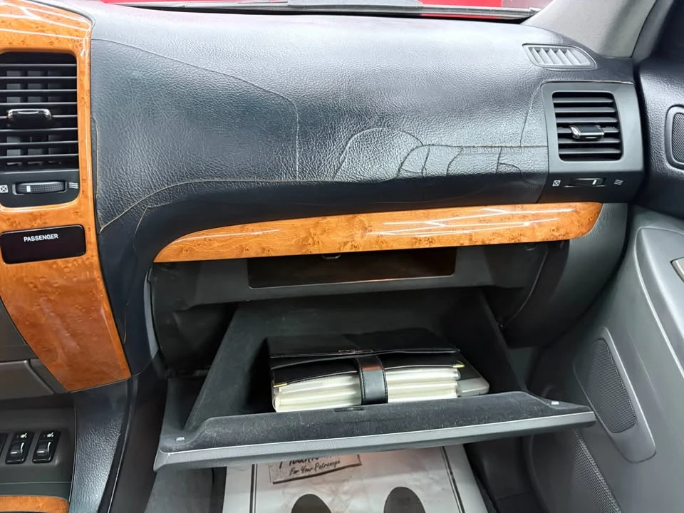 2004 Lexus GX 1st Gen - Image 19 of 20