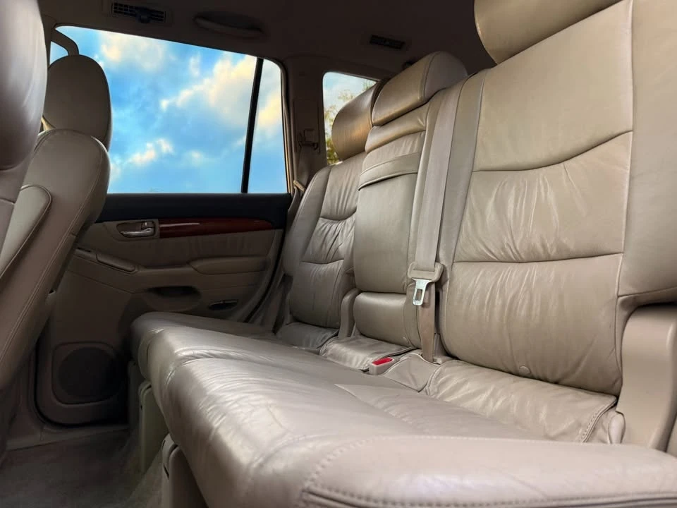2004 Lexus GX 1st Gen - Image 17 of 20