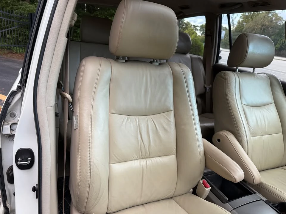 2004 Lexus GX 1st Gen - Image 14 of 18