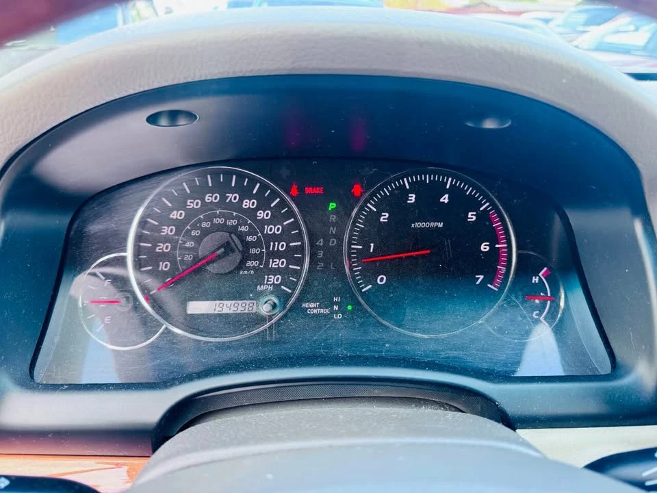 2004 Lexus GX 1st Gen - Image 5 of 9