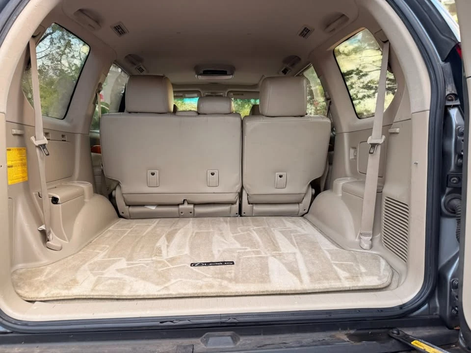 2004 Lexus GX 1st Gen - Image 19 of 20