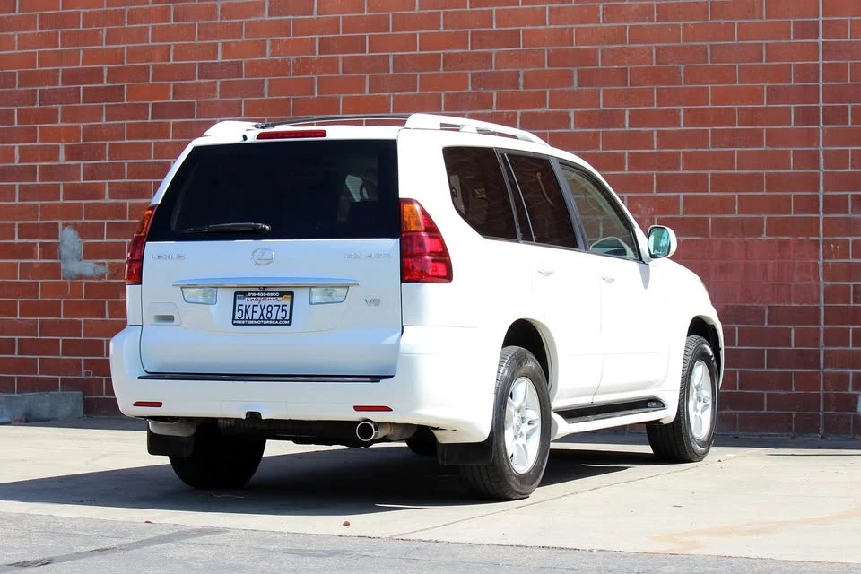 2004 Lexus GX 1st Gen - Image 6 of 20