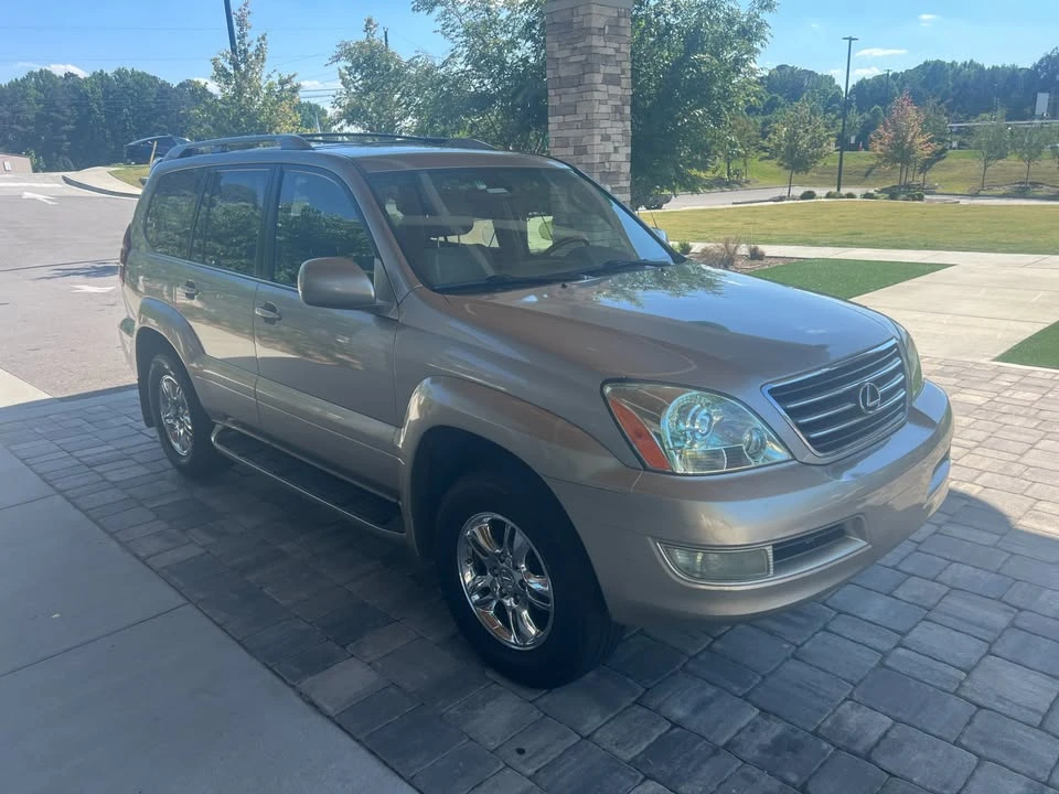 2004 Lexus GX 1st Gen - Image 2 of 19