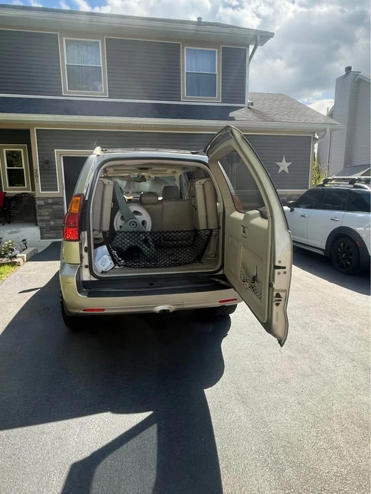 2004 Lexus GX 1st Gen - Image 5 of 9