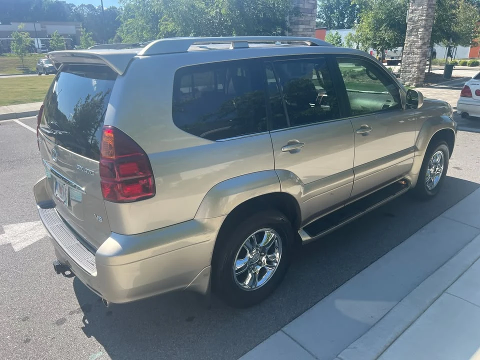 2004 Lexus GX 1st Gen - Image 3 of 19