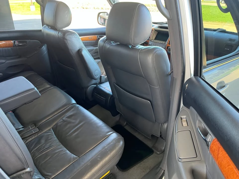 2004 Lexus GX 1st Gen - Image 17 of 20