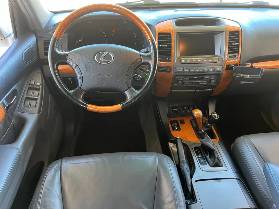 2004 Lexus GX 1st Gen - Image 20 of 20