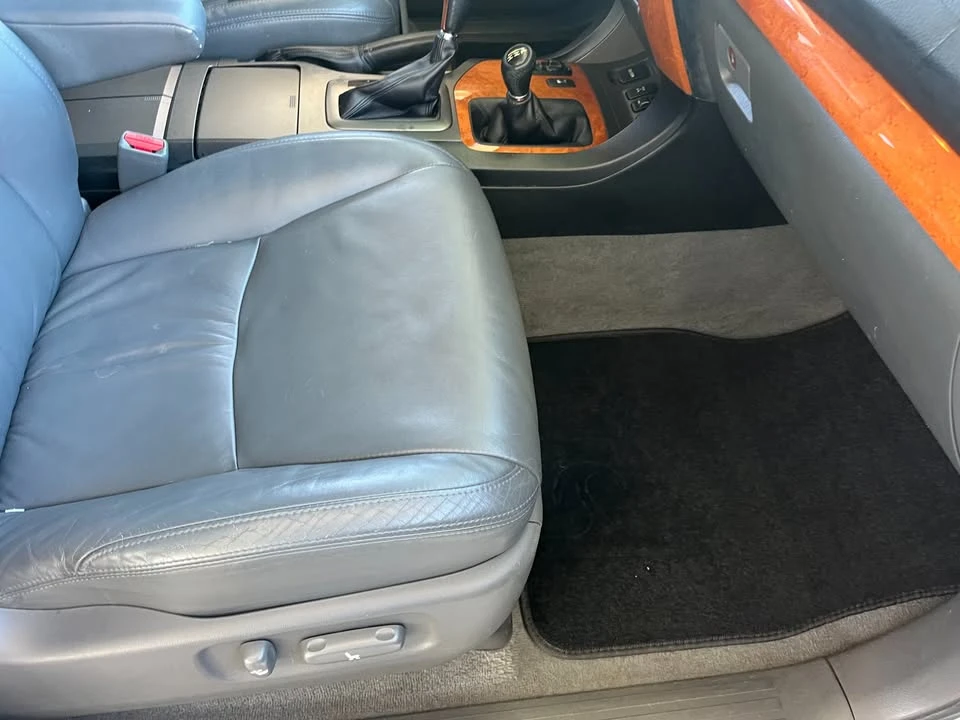2004 Lexus GX 1st Gen - Image 18 of 20