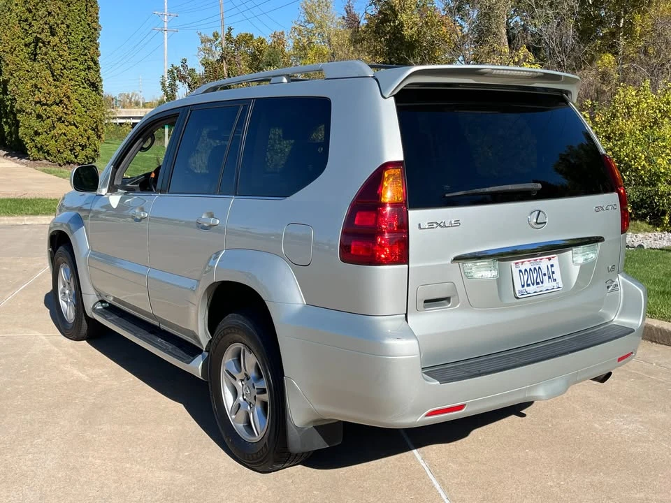 2004 Lexus GX 1st Gen - Image 3 of 20