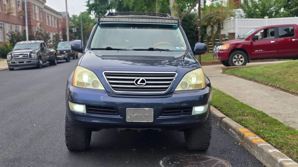 2004 Lexus GX 1st Gen - Image 2 of 19
