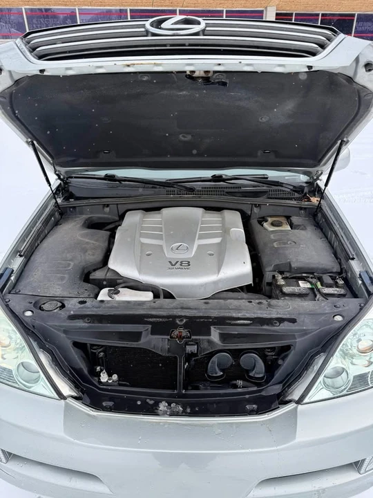 2004 Lexus GX 1st Gen - Image 11 of 12