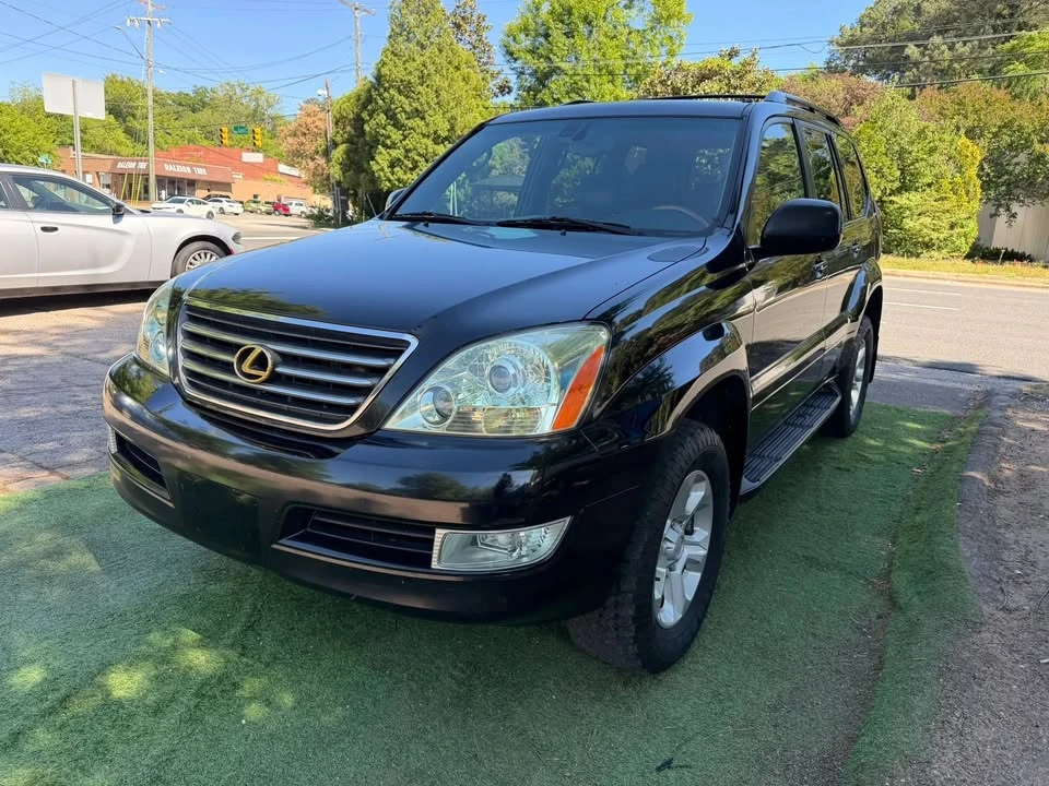 2004 Lexus GX 1st Gen - Image 11 of 20