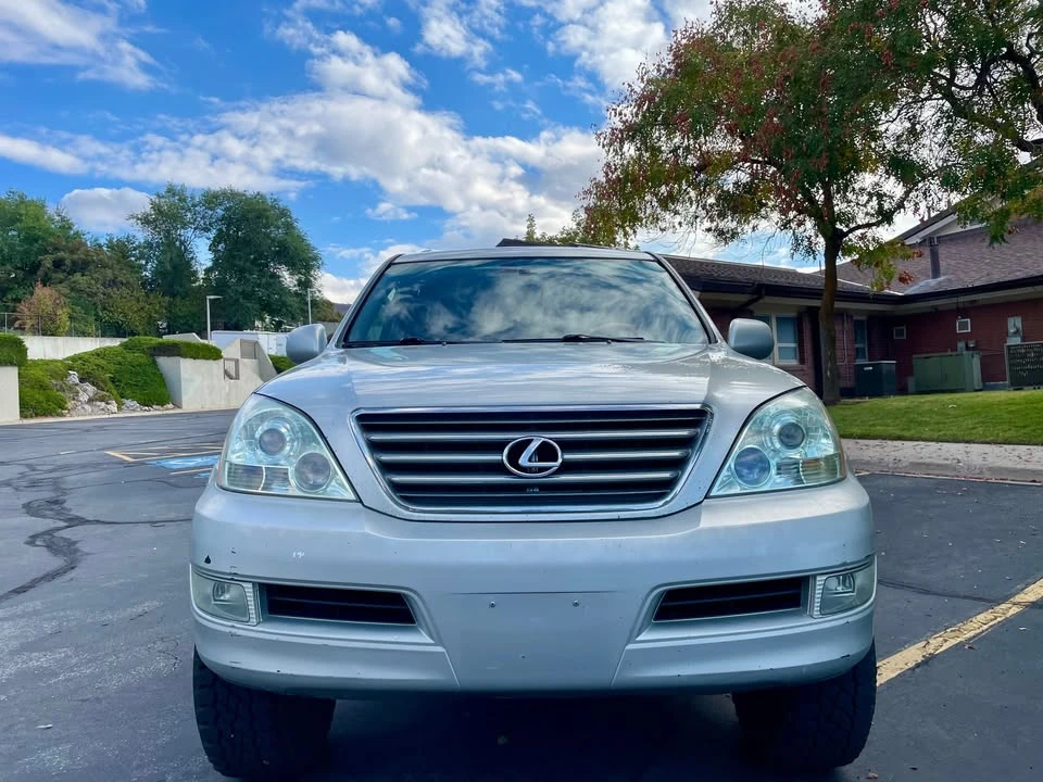 2004 Lexus GX 1st Gen - Image 3 of 20