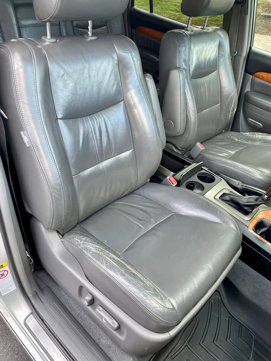 2004 Lexus GX 1st Gen - Image 11 of 20