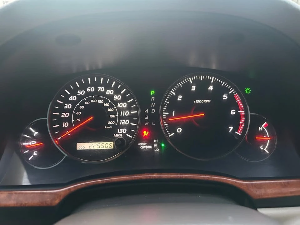 2004 Lexus GX 1st Gen - Image 19 of 20