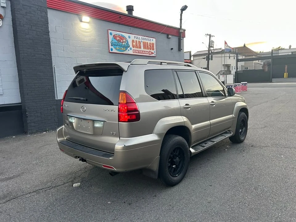 2004 Lexus GX 1st Gen - Image 4 of 20