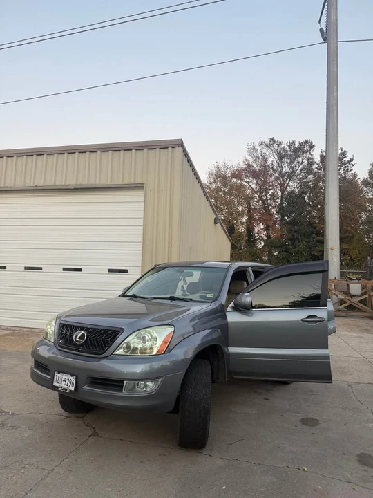 2004 Lexus GX 1st Gen - Image 12 of 20