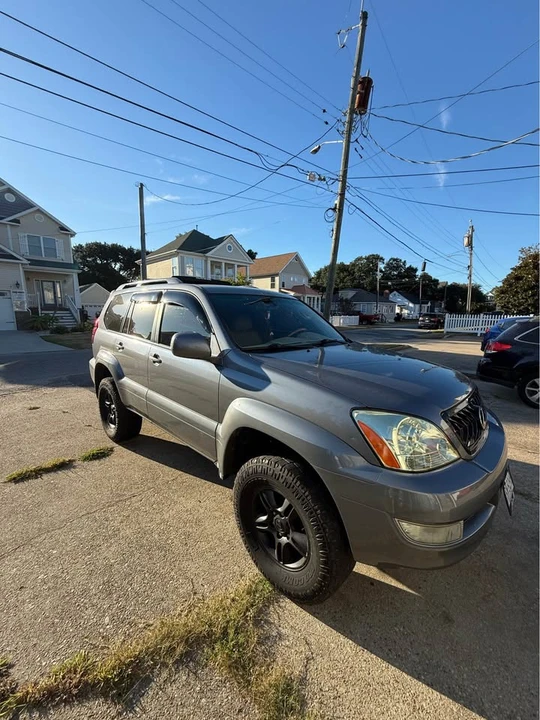 2004 Lexus GX 1st Gen - Image 3 of 20