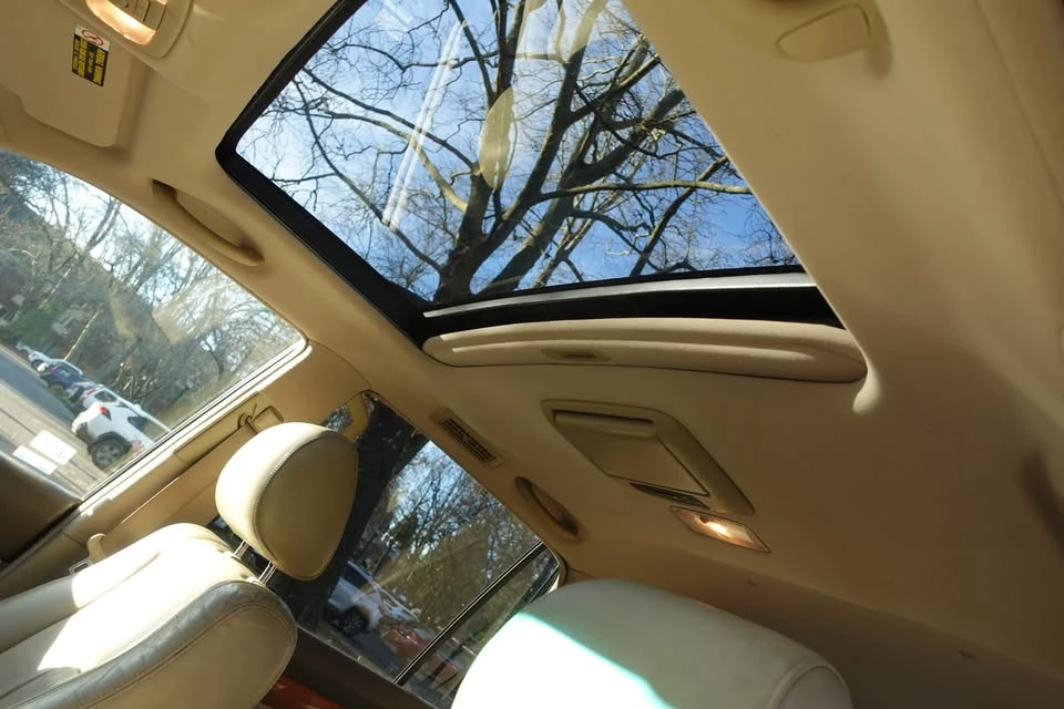 2004 Lexus GX 1st Gen - Image 12 of 12