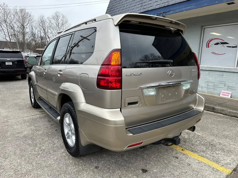 2004 Lexus GX 1st Gen - Image 6 of 20