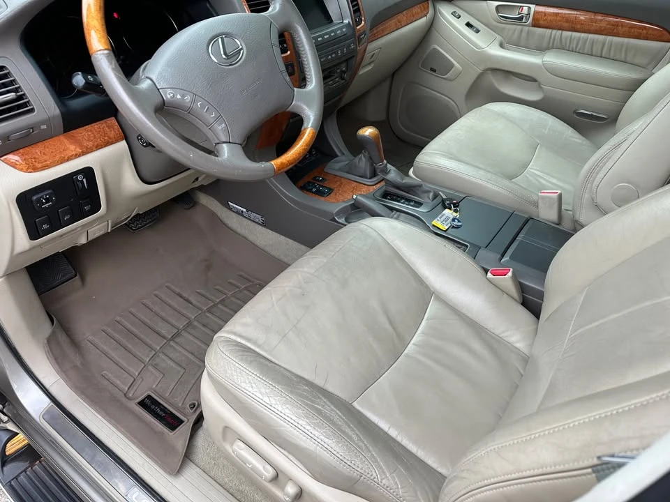 2004 Lexus GX 1st Gen - Image 8 of 20
