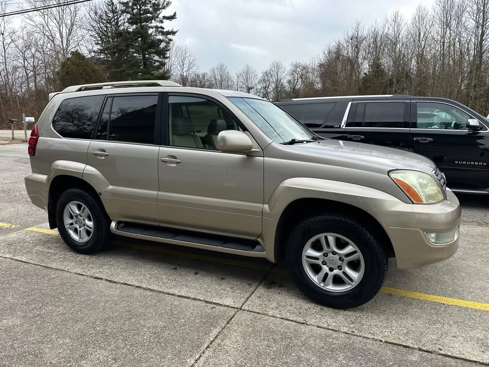 2004 Lexus GX 1st Gen - Image 4 of 20
