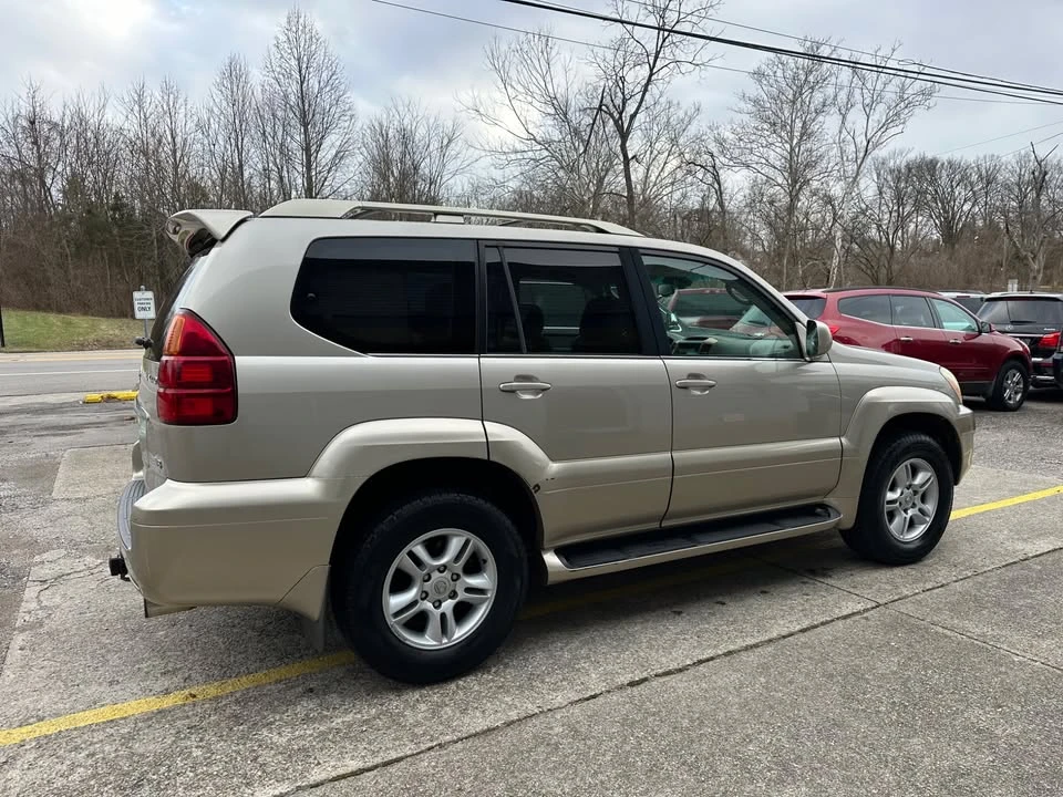 2004 Lexus GX 1st Gen - Image 5 of 20