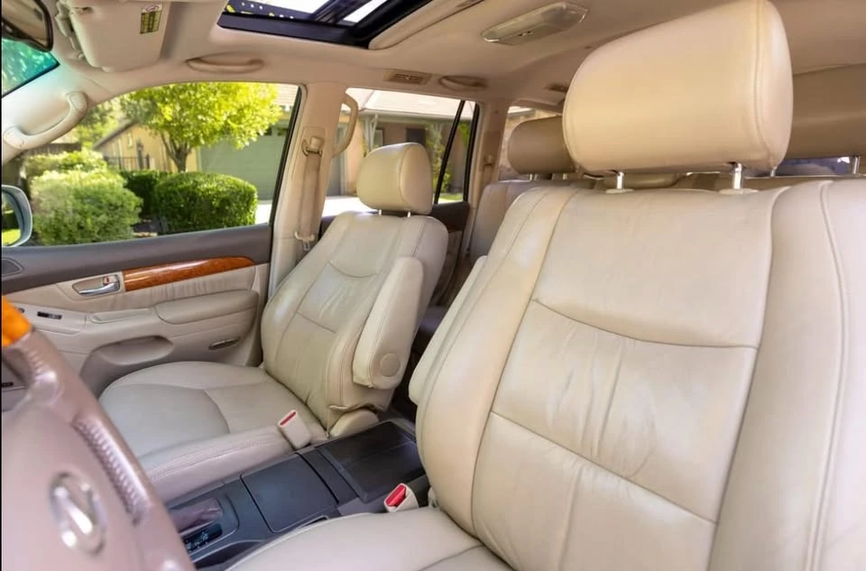 2004 Lexus GX 1st Gen - Image 5 of 7