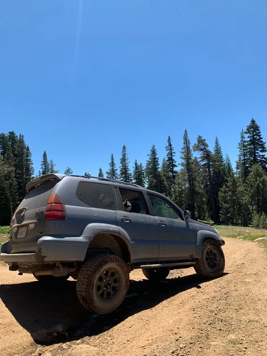 2004 Lexus GX 1st Gen - Image 6 of 6