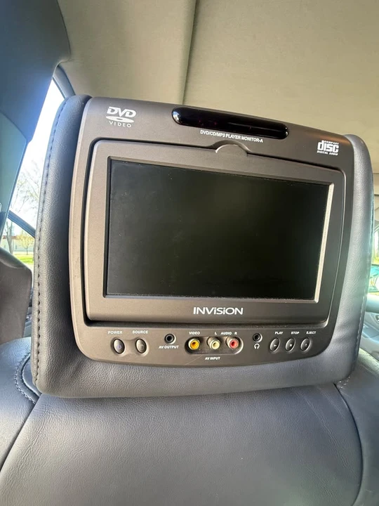 2004 Lexus GX 1st Gen - Image 14 of 16
