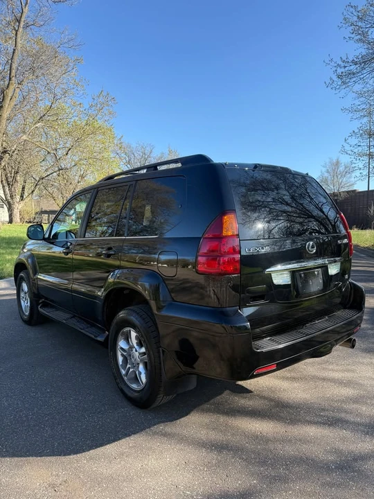2004 Lexus GX 1st Gen - Image 7 of 16